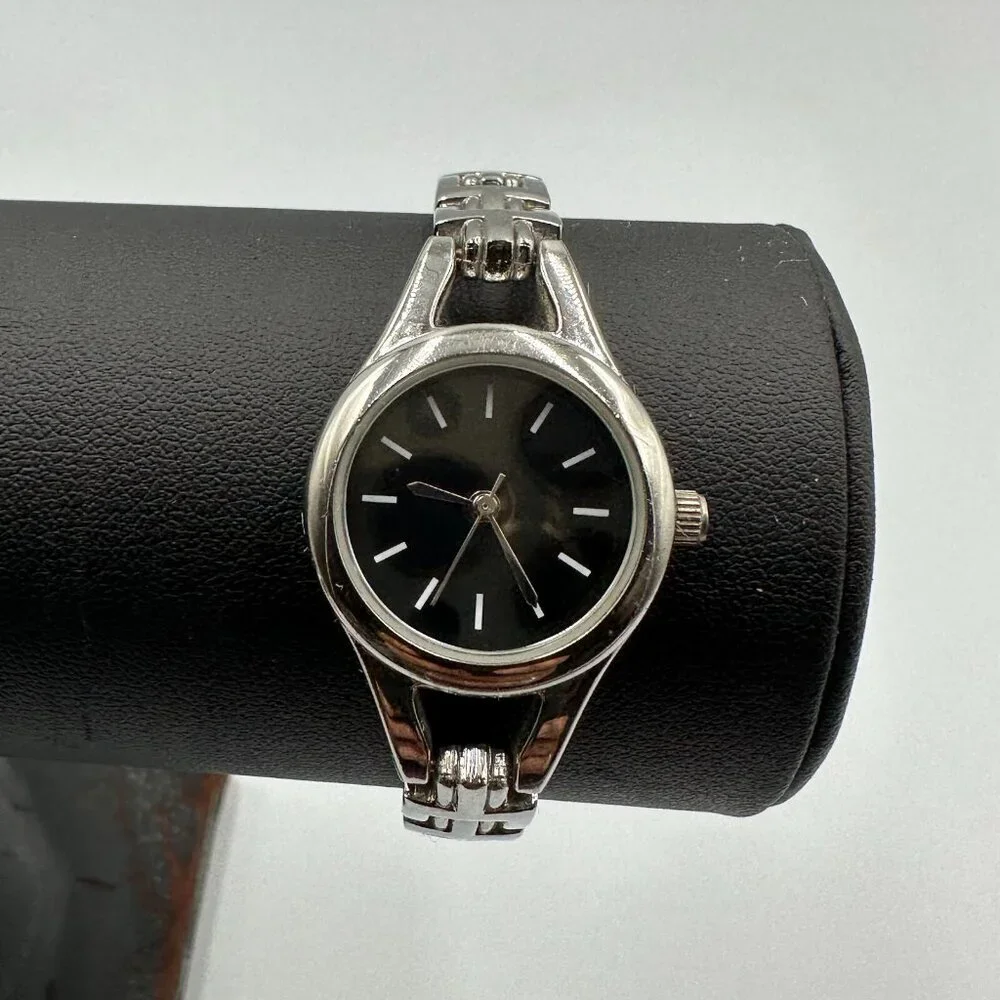3/$30 Women Watch Silver Tone Round Black Dial Classic Minimalist 6.75
